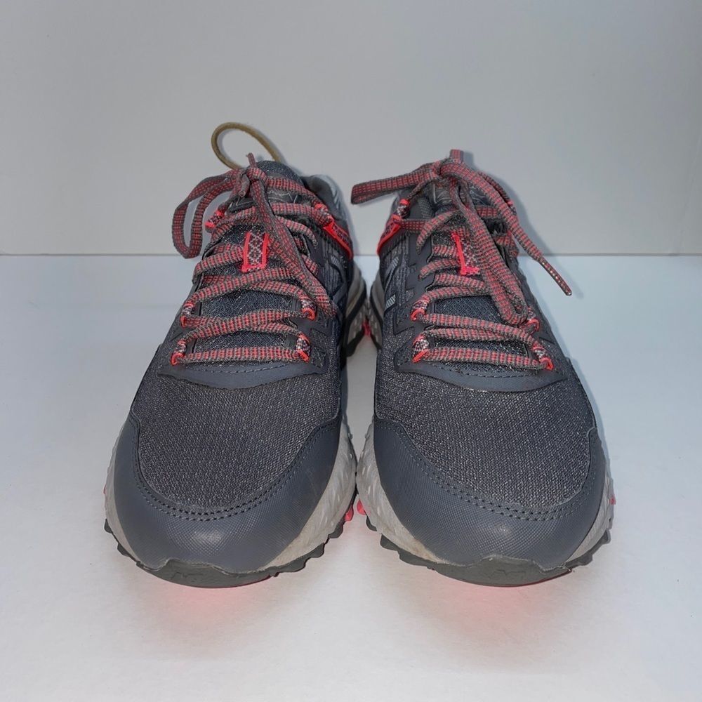 New Balance 410v6 Trail Running women's shoes‎ size 7D gray/pink WT410SP6